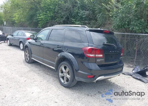 2017 Dodge Journey Crossroad Plus Awd z USA, uszkodzony, nr VIN 3C4PDDGG7HT554339